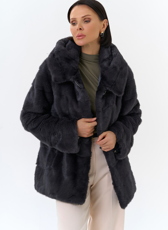 Куртка из меха норки с капюшоном