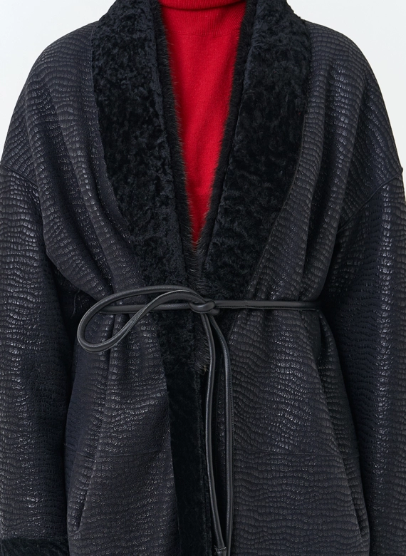 Женская двухсторонняя дубленка с воротником из меха норки фото
