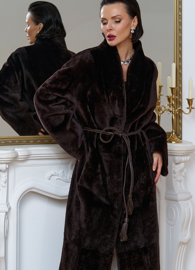 Двухсторонняя женская дубленка с декоративным поясом модель № 32084 в рассрочку