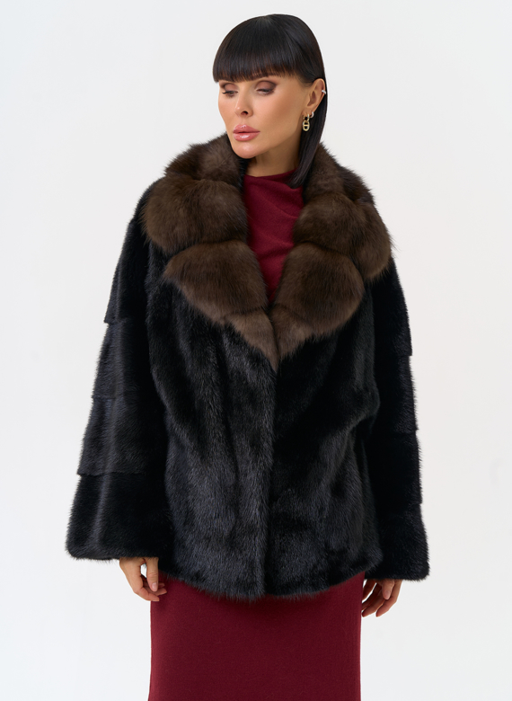 Шуба из меха норки с воротником из меха куницы