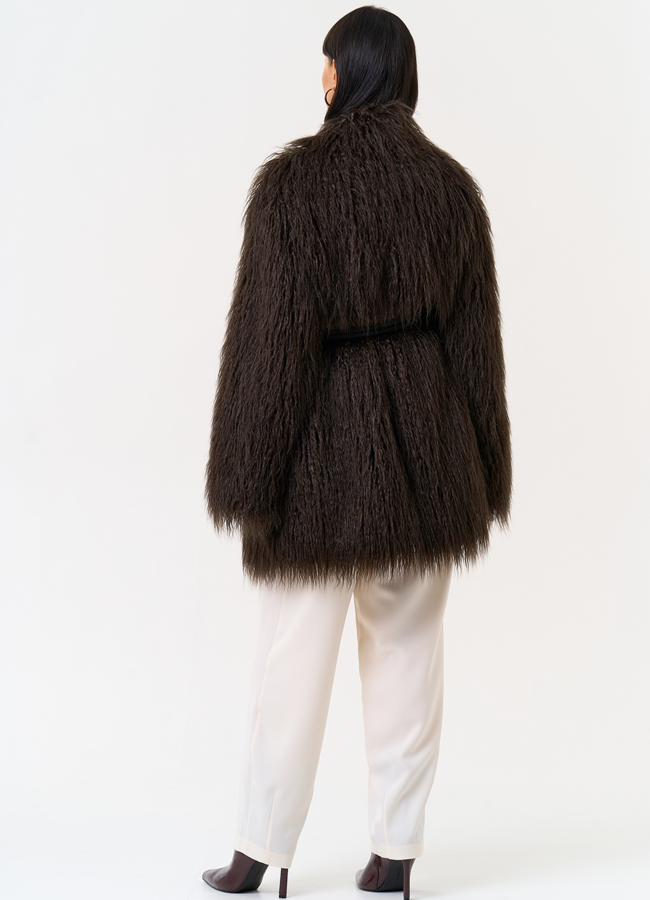 Женская шуба из эко меха коричневого цвета модель № 31530 в рассрочку