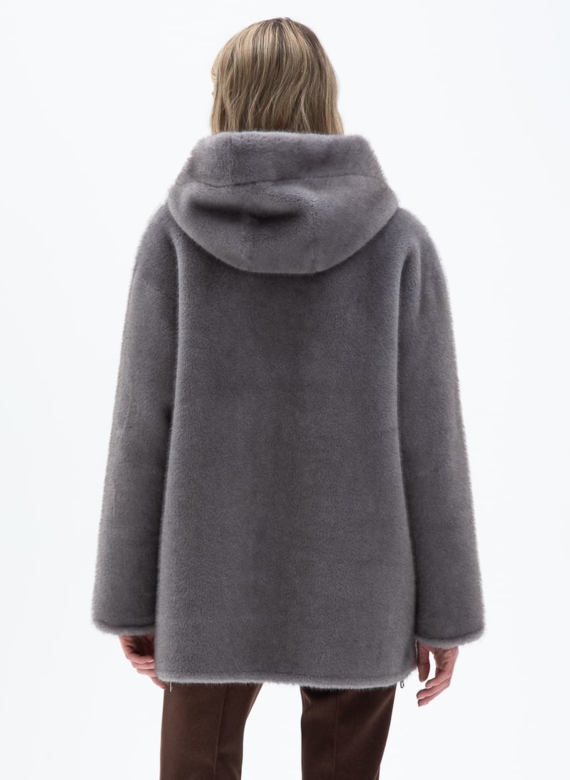 Женская двухсторонняя дубленка из эко кожи с капюшоном