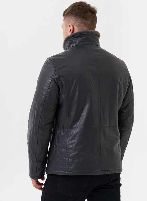 Куртка из натуральной кожи с отделкой из мутона