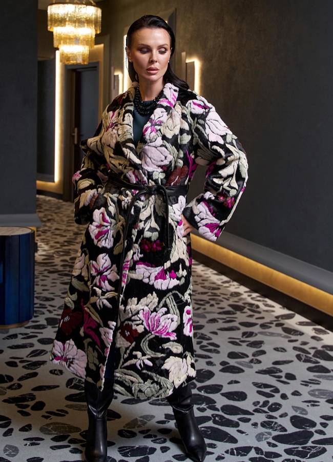 Пальто из эко меха с цветочным принтом модель № 28549 меха малина